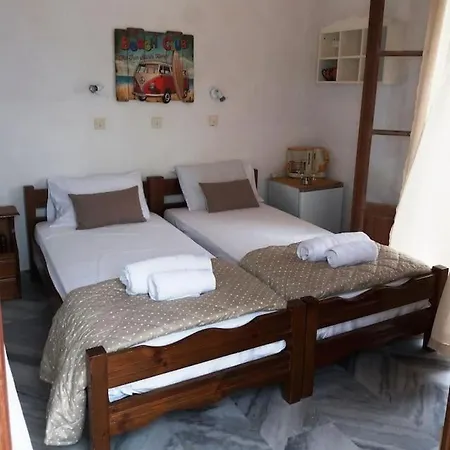Antonis House By The Sea Apartment *